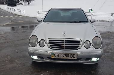 Седан Mercedes-Benz E-Class 2001 в Чернигове