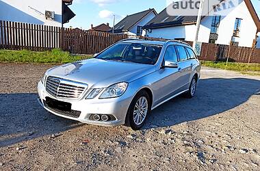 Універсал Mercedes-Benz E-Class 2011 в Києві