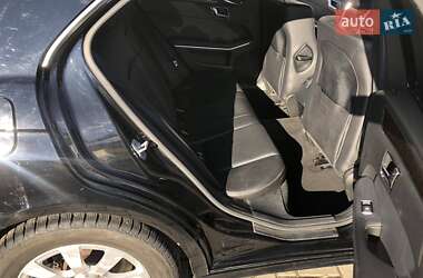 Седан Mercedes-Benz E-Class 2011 в Чернівцях