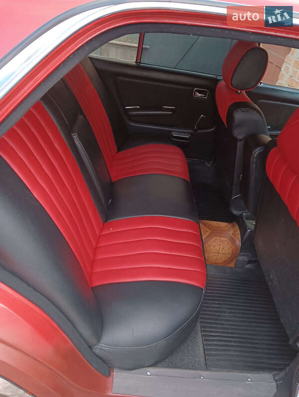 Седан Mercedes-Benz E-Class 1979 в Умани