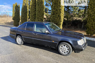 Седан Mercedes-Benz E-Class 1996 в 