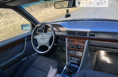 Седан Mercedes-Benz E-Class 1996 в 