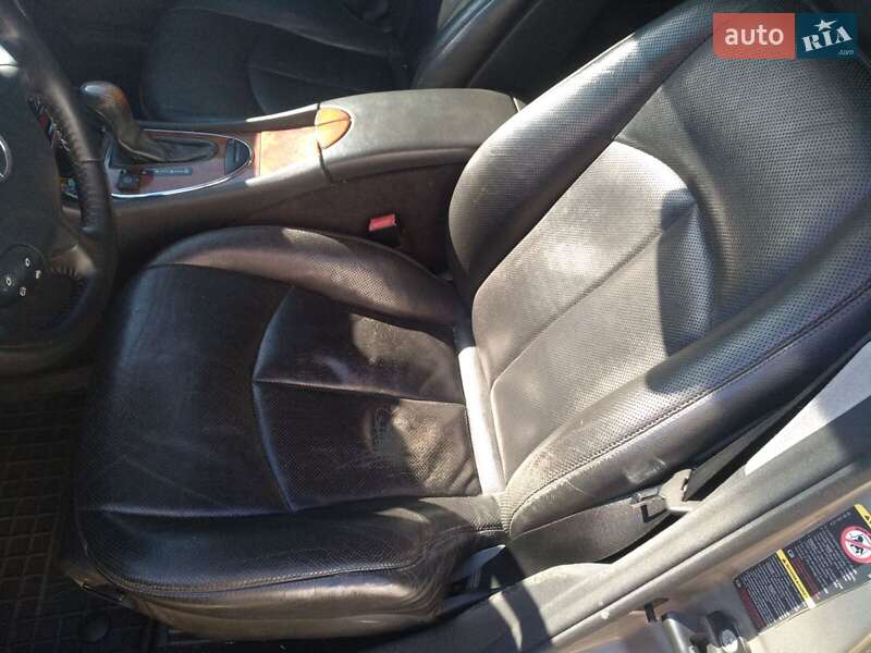 Седан Mercedes-Benz E-Class 2004 в Одессе