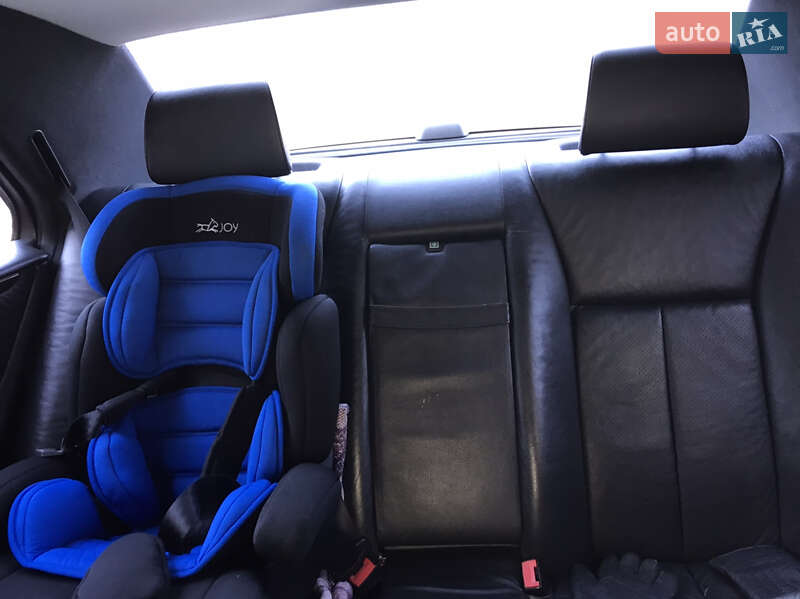 Седан Mercedes-Benz E-Class 1997 в Николаеве