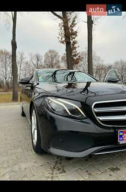 Седан Mercedes-Benz E-Class 2017 в Киеве