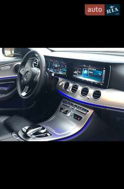 Седан Mercedes-Benz E-Class 2017 в Киеве