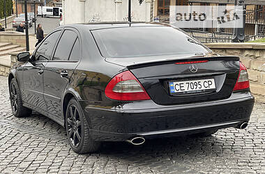 Седан Mercedes-Benz E-Class 2008 в 