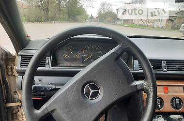 Седан Mercedes-Benz E-Class 1988 в Коломые