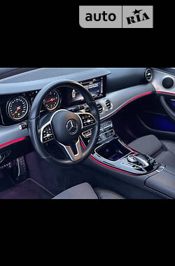 Седан Mercedes-Benz E-Class 2018 в 