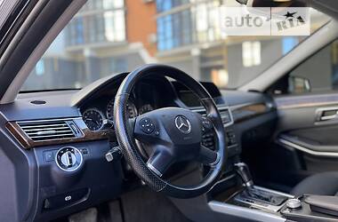 Седан Mercedes-Benz E-Class 2012 в Ивано-Франковске