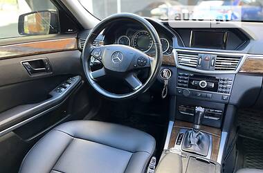 Седан Mercedes-Benz E-Class 2012 в Ивано-Франковске