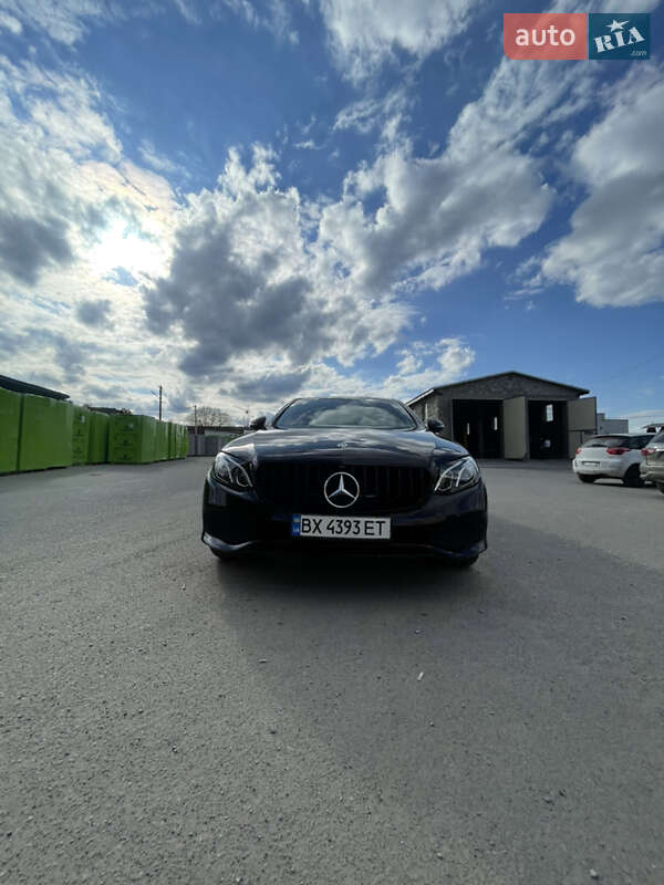 Седан Mercedes-Benz E-Class 2017 в Кам'янець-Подільському