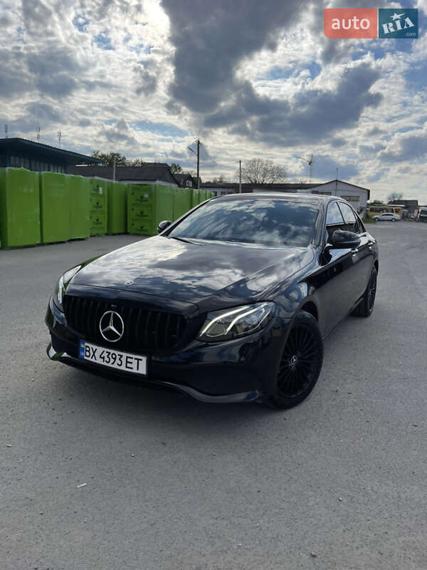 Mercedes-Benz E-Class 2017