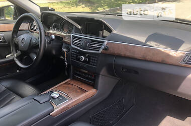 Седан Mercedes-Benz E-Class 2012 в 