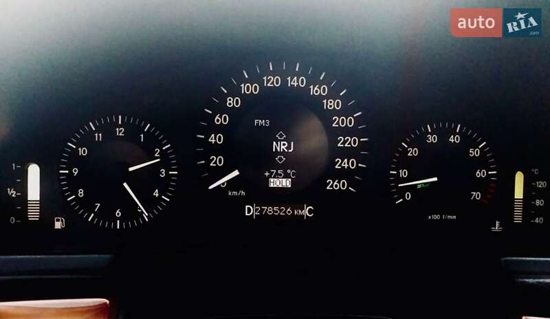 Седан Mercedes-Benz E-Class 2006 в Києві