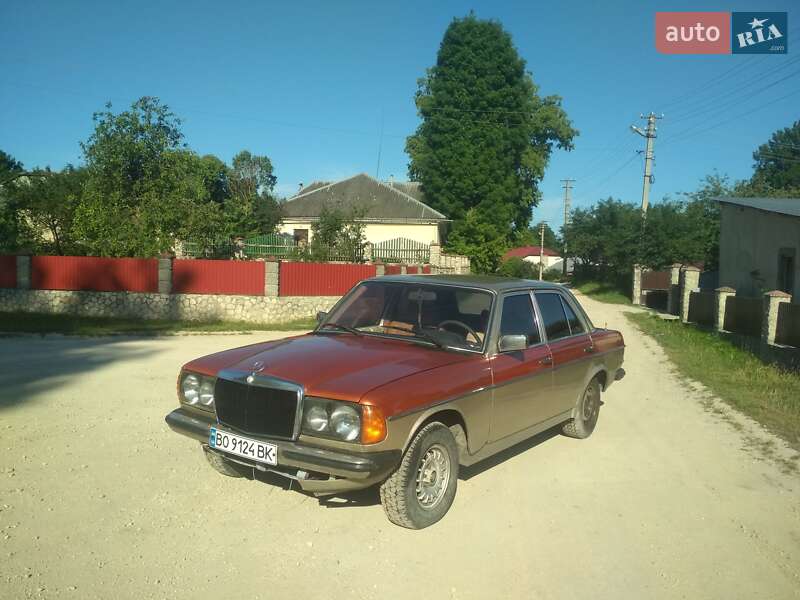 Седан Mercedes-Benz E-Class 1979 в Тернополі