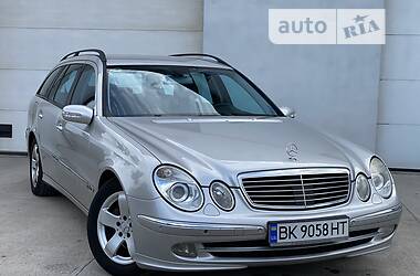Универсал Mercedes-Benz E-Class 2004 в 