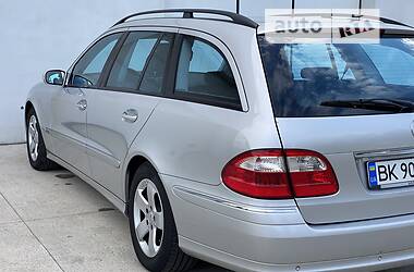 Универсал Mercedes-Benz E-Class 2004 в 