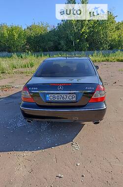 Седан Mercedes-Benz E-Class 2008 в Чернігові