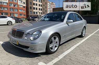 Седан Mercedes-Benz E-Class 2003 в Луцьку