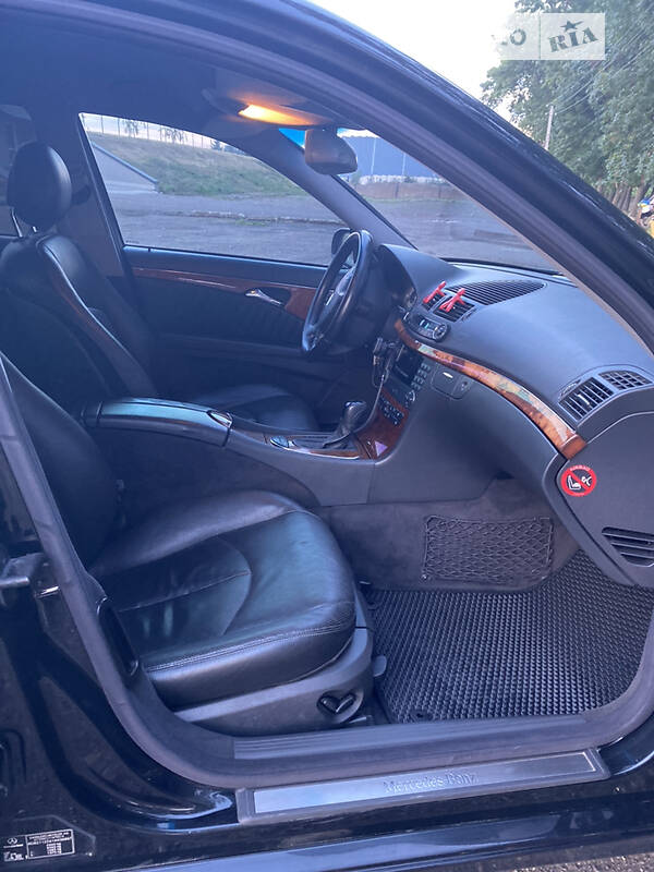 Универсал Mercedes-Benz E-Class 2003 в Заставной
