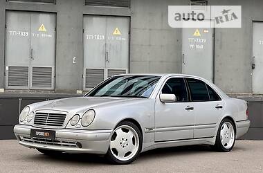 Седан Mercedes-Benz E-Class 1998 в Києві