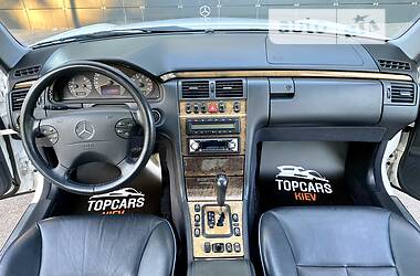 Седан Mercedes-Benz E-Class 2000 в 