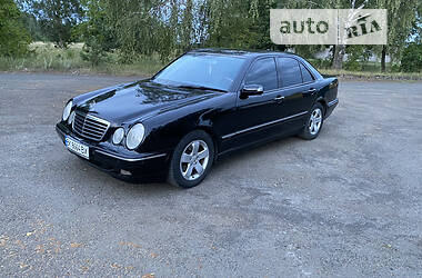 Седан Mercedes-Benz E-Class 2001 в Костополе