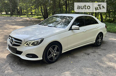 Седан Mercedes-Benz E-Class 2014 в Тернополе