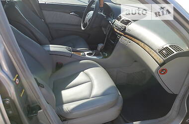 Седан Mercedes-Benz E-Class 2002 в 