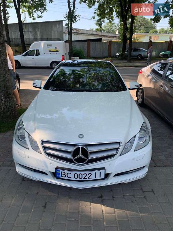 Купе Mercedes-Benz E-Class 2011 в Львові
