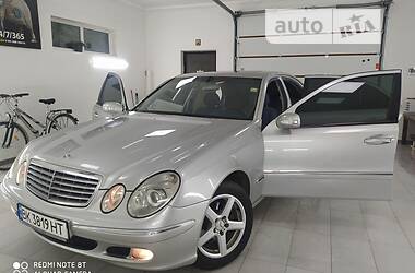 Седан Mercedes-Benz E-Class 2003 в Сарнах