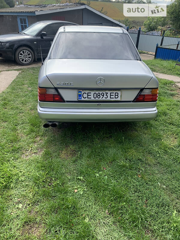 Седан Mercedes-Benz E-Class 1987 в Сокирянах