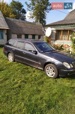 Универсал Mercedes-Benz E-Class 2004 в 