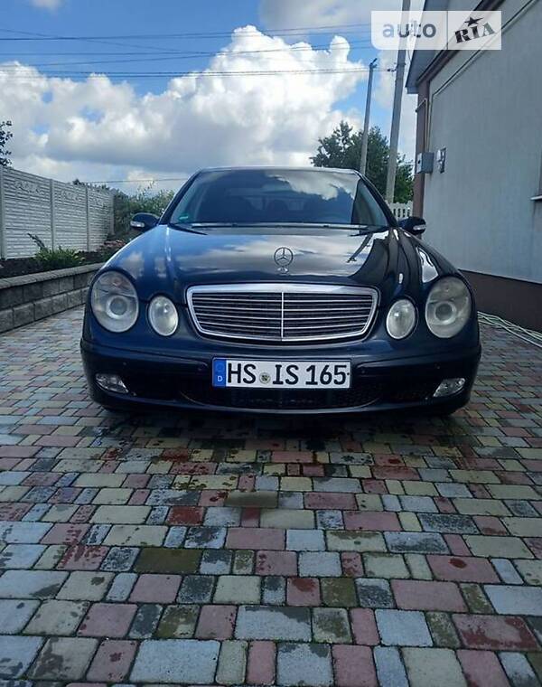 Седан Mercedes-Benz E-Class 2003 в Бердичеве