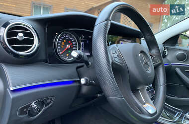 Седан Mercedes-Benz E-Class 2017 в 