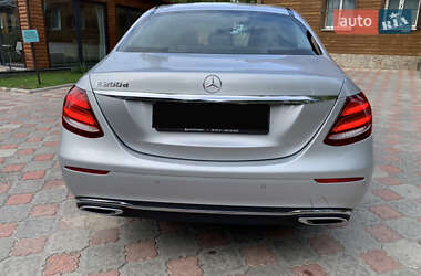 Седан Mercedes-Benz E-Class 2017 в 