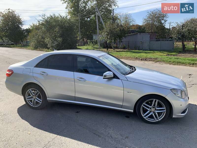 Седан Mercedes-Benz E-Class 2009 в Ватутіному