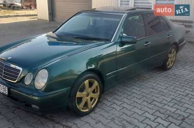 Седан Mercedes-Benz E-Class 1997 в Черновцах