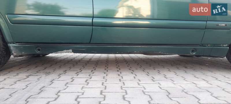 Седан Mercedes-Benz E-Class 1997 в Чернівцях