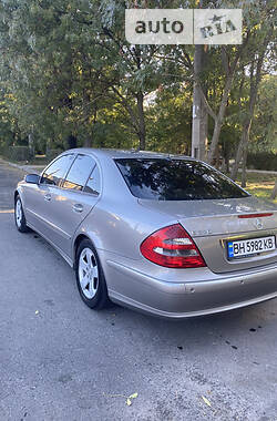 Седан Mercedes-Benz E-Class 2002 в Одессе