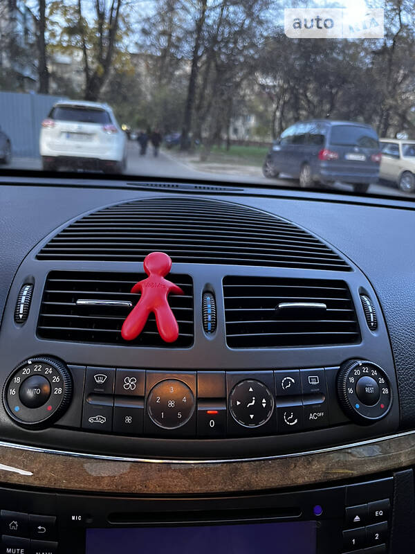 Седан Mercedes-Benz E-Class 2007 в Львові