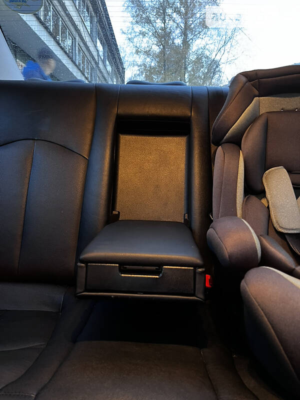 Седан Mercedes-Benz E-Class 2007 в Львові