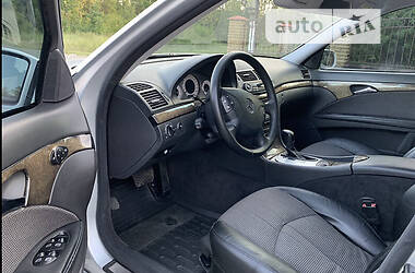 Седан Mercedes-Benz E-Class 2005 в 