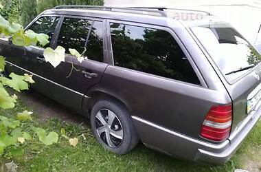 Универсал Mercedes-Benz E-Class 1994 в 