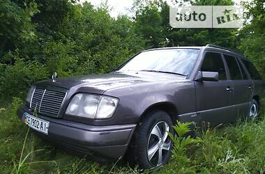 Универсал Mercedes-Benz E-Class 1994 в 