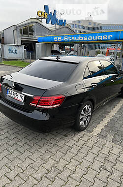 Седан Mercedes-Benz E-Class 2013 в Киеве