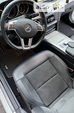 Седан Mercedes-Benz E-Class 2013 в Черновцах