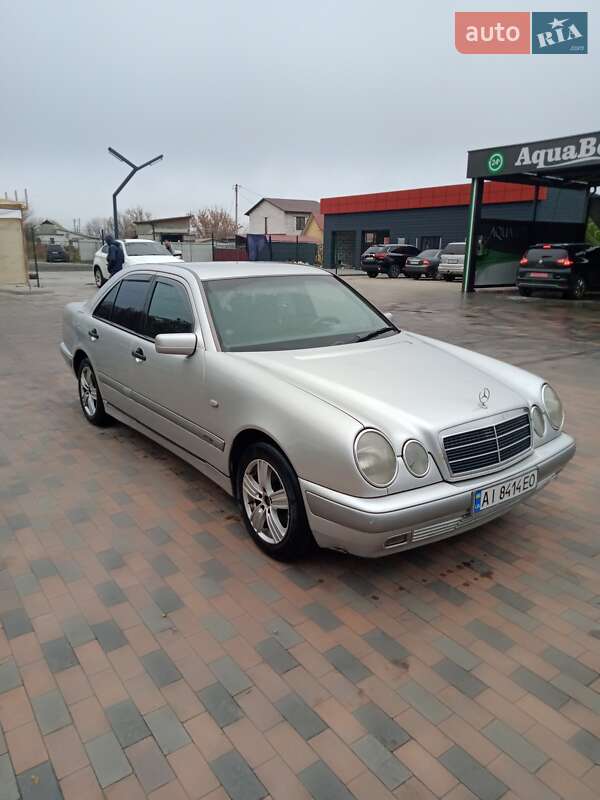 Седан Mercedes-Benz E-Class 1998 в Білій Церкві