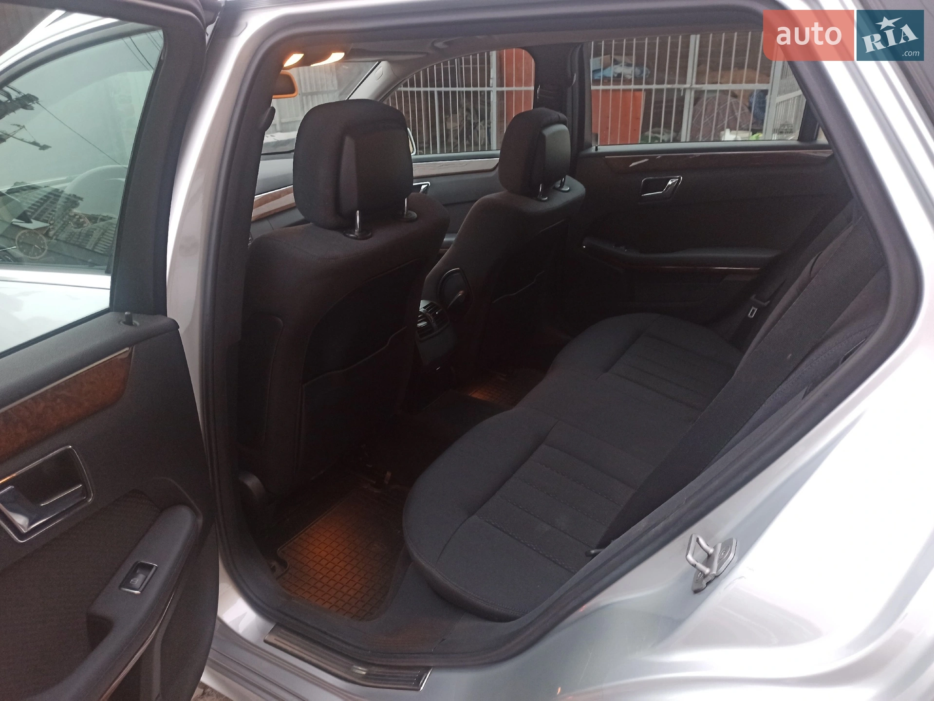 2011 Mercedes-Benz E-klasse - мініатюра 11